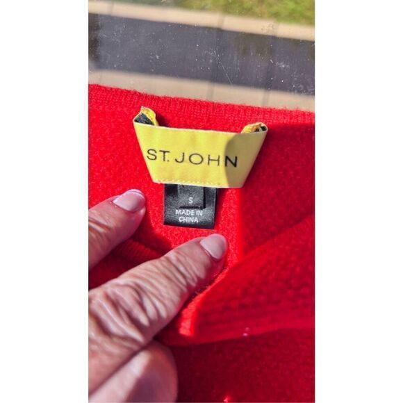 St. John Red Wool Sweater Size 4 - Picture 5 of 10